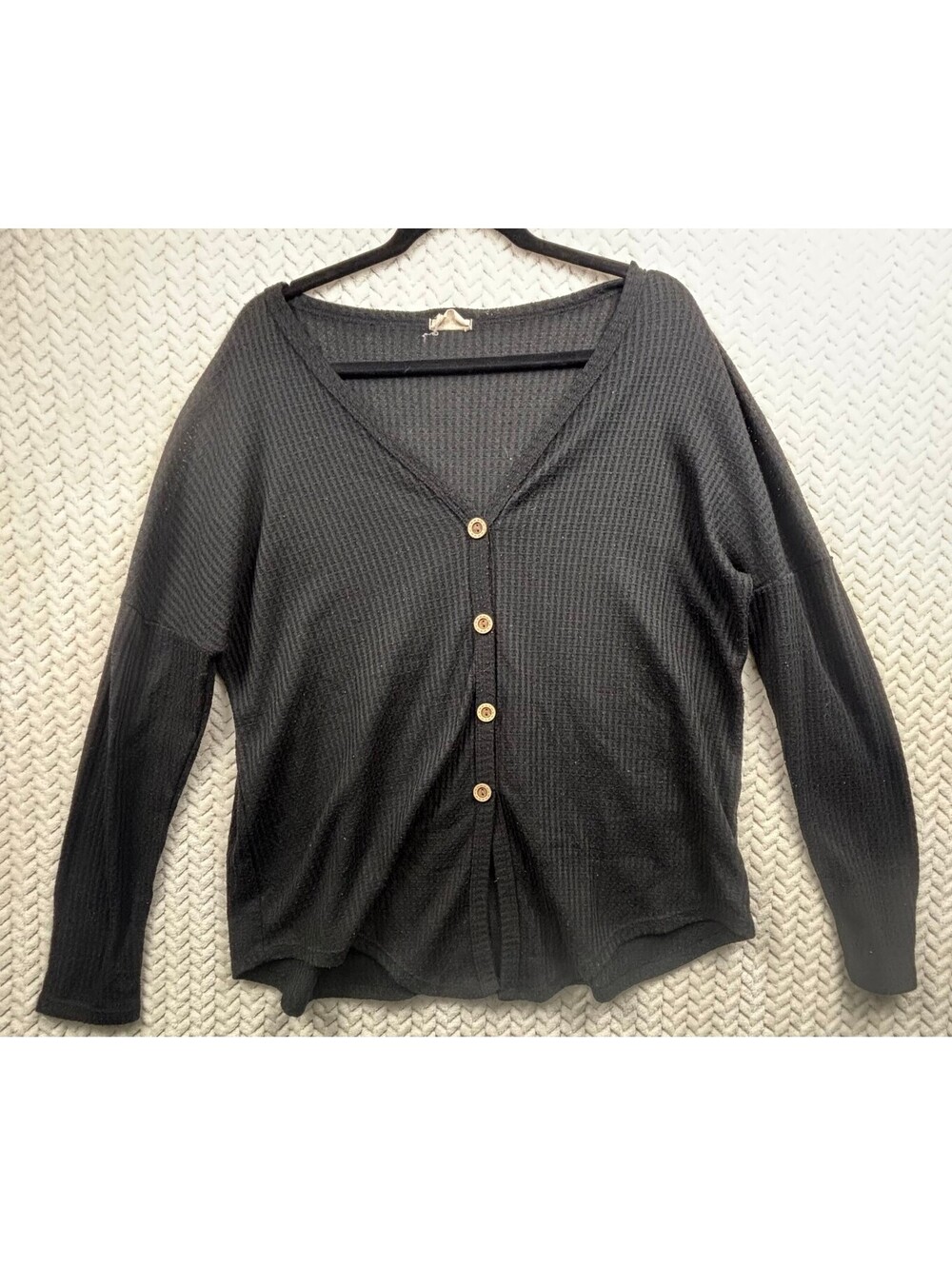 BIBI Black V-Neck Button Front Waffle Knit Cardigan Sweater Medium